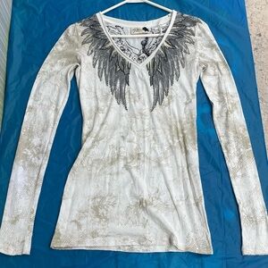 Miss Me WINGS top Beige and White  with embroidery New with Tags size S